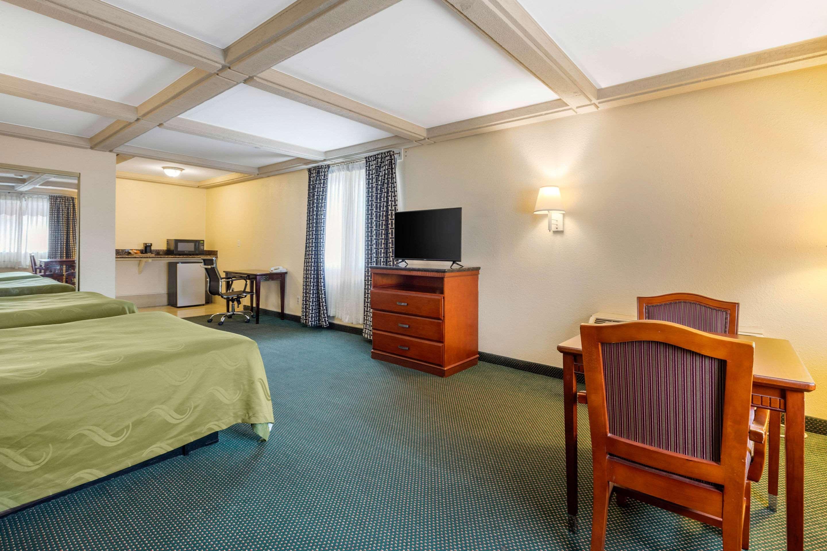 Quality Inn Lomita-Los Angeles South Bay Экстерьер фото